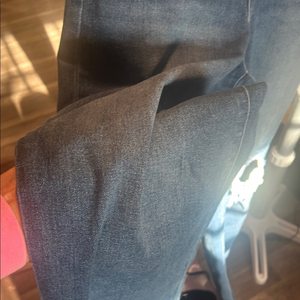 Express High Rise Blue Distressed Jeans Size 6L - Picture 7 of 10